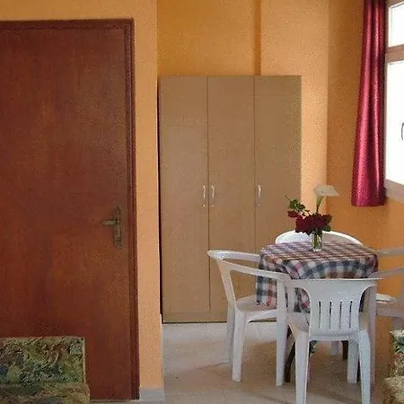 Lägenhetshotell Gultepe Kusadası